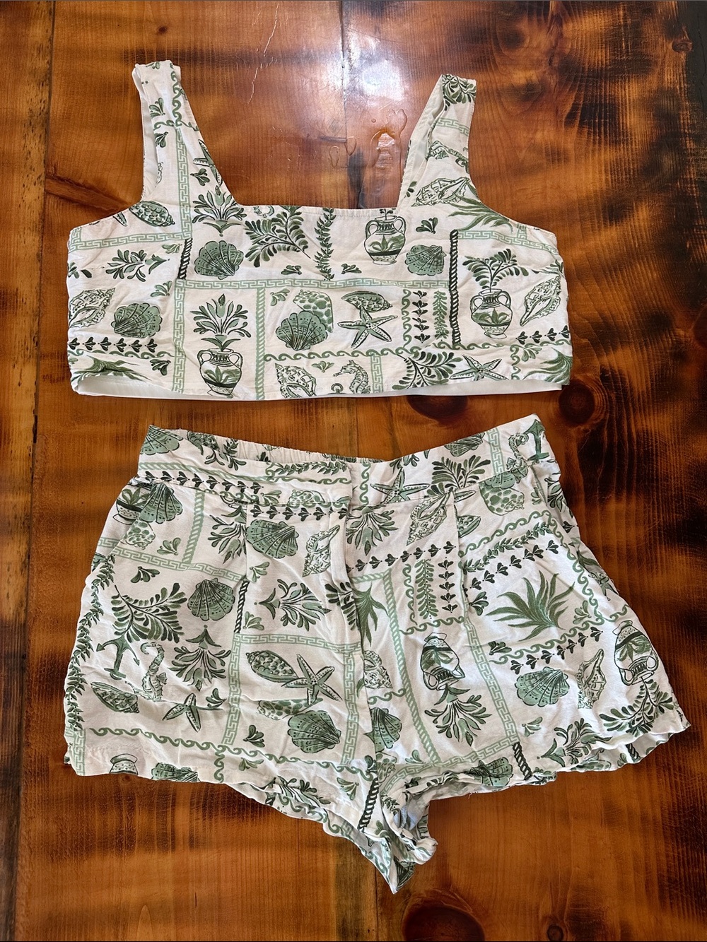 Women's Green Botanical Print Shorts Outfit - Midnight Sky